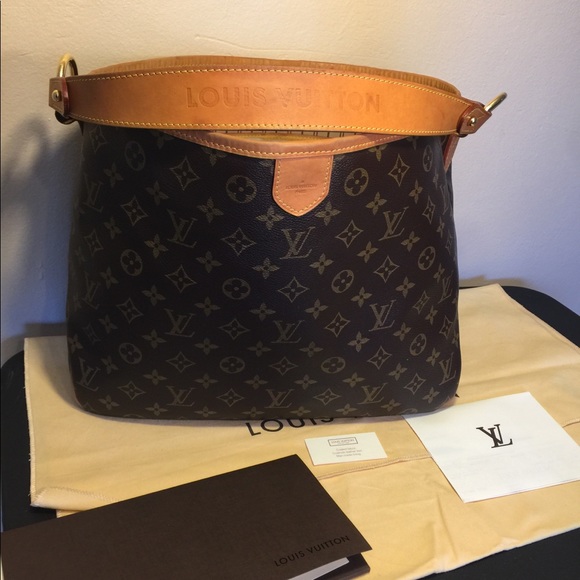 Louis Vuitton Handbags - ❤️rare w/receipt Louis Vuitton hobo bag